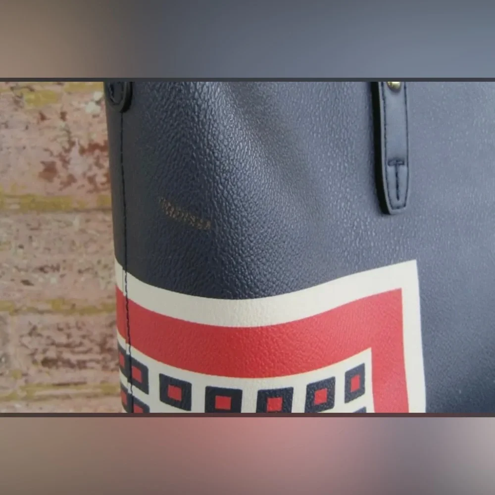 Tory Burch - Picture 10 of 12